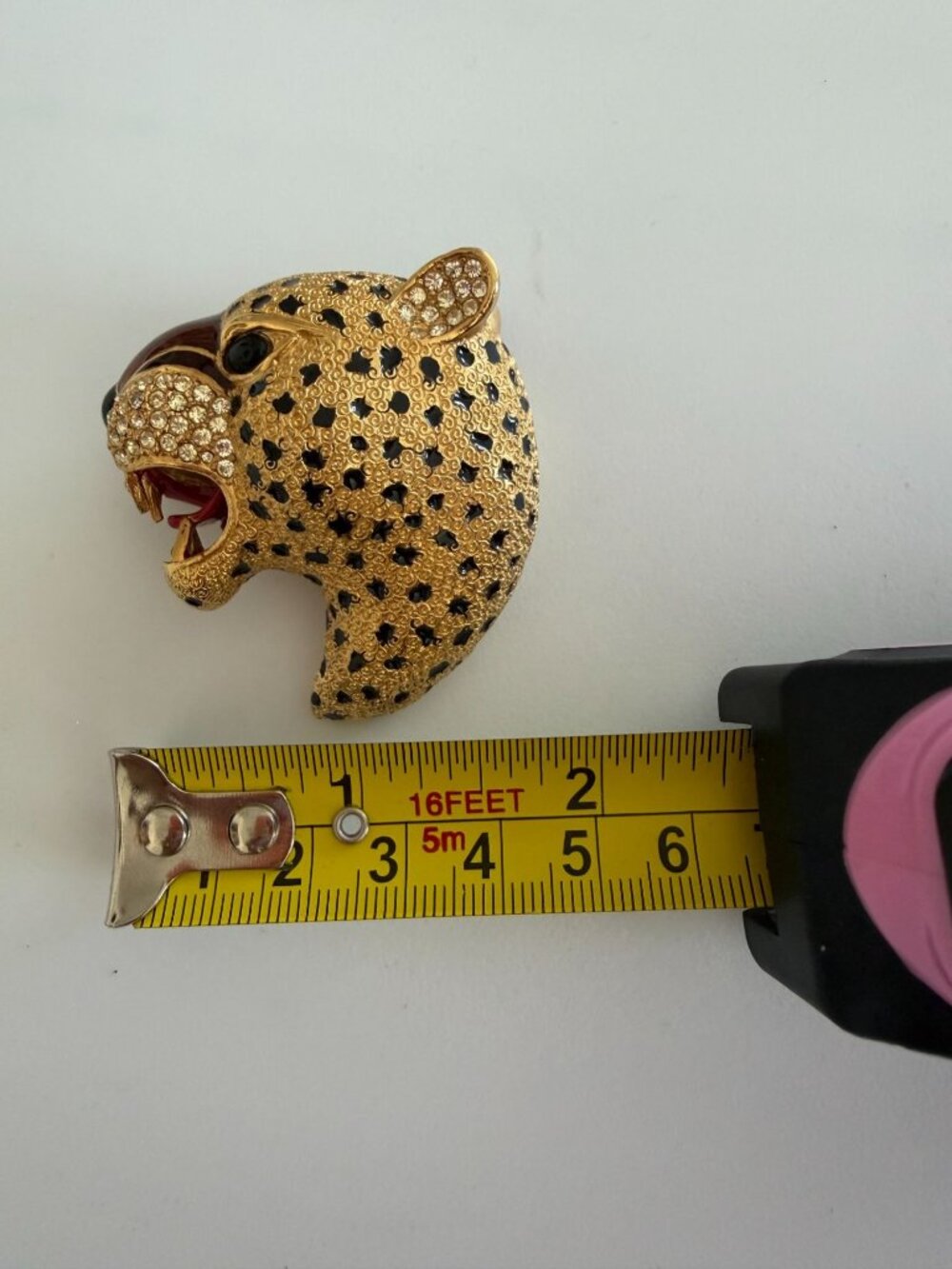 CINER Vintage Leopard Head Signed Rhinestone Brooch Pin - Picture 8 of 8